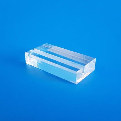 Supports étiquettes à poser - Socle rectangle plexi transparent à 1 rainure